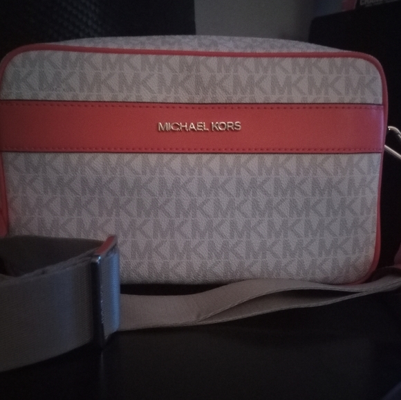kenly michael kors